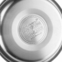 CZAJNIK NIEELEKTRYCZNY NEW NATURA LINE 1,8L. Z GWIZDKIEN, IND. (SZARY UCHWYT DREWNO)