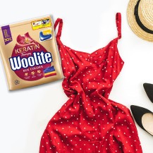 Woolite Mix Colors z keratyną Kapsułki do kolorowych tkanin 33 sztuki