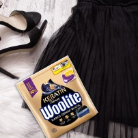 Woolite Dark z keratyną Kapsułki do ubrań ciemnych i kolorowych 33 sztuki