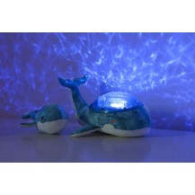 Cloud b Tranquil Whale Blue Family - Lampka z projekcją świetlną i grzechotką -Wieloryb niebieski