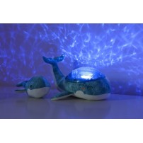 Cloud b Tranquil Whale Blue Family - Lampka z projekcją świetlną i grzechotką -Wieloryb niebieski